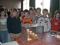 Brandschutzerziehung (Bild aus 2005) - zum Vergrößern klicken