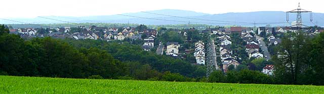 Blick auf Lindenholzhausen aus östlicher Richtung (2007)